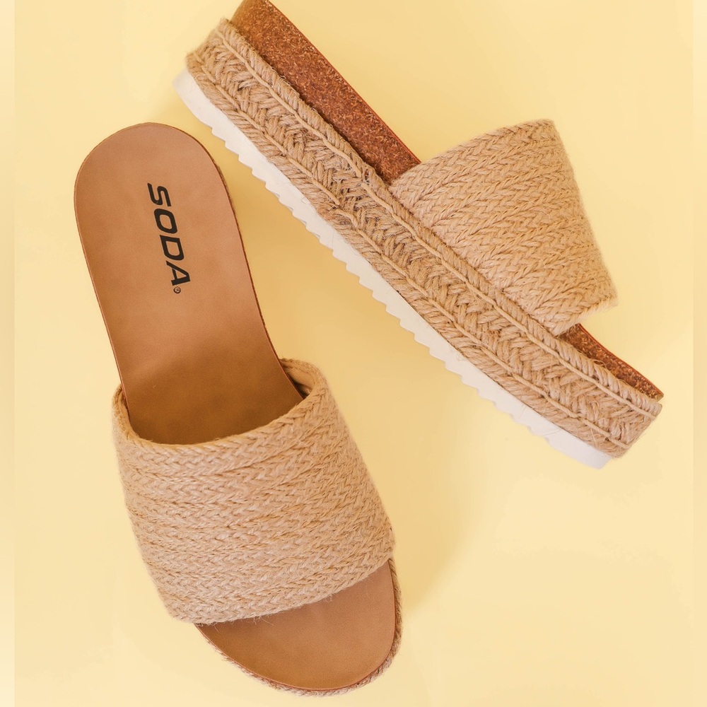 SODA Espadrille Raffia Platform Sandal